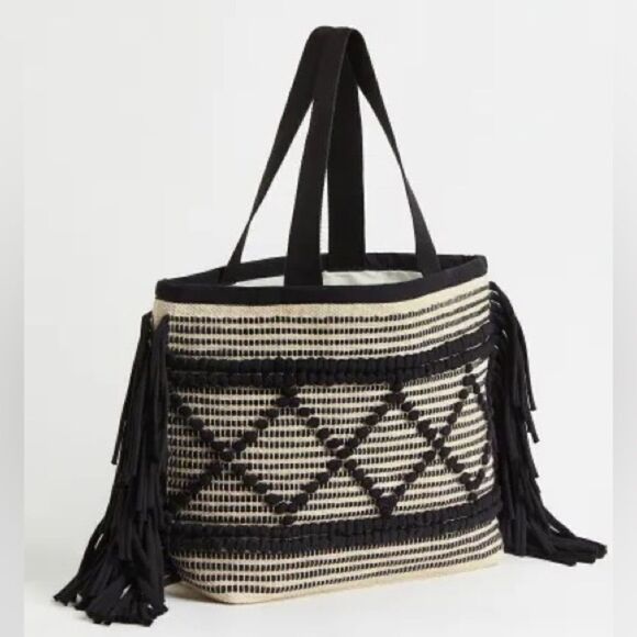 H&M Jacquard Weave Shopper - Picture 4 of 5